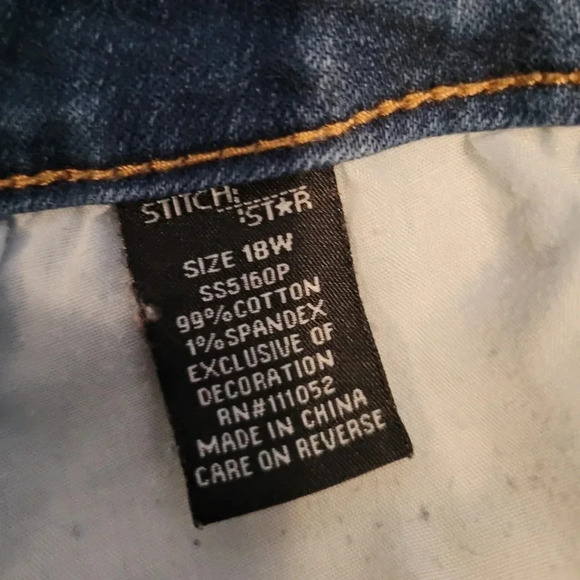 STITCH STAR distressed denim stretchy blue jeans large floral appliques Wmn 18w - Picture 6 of 7